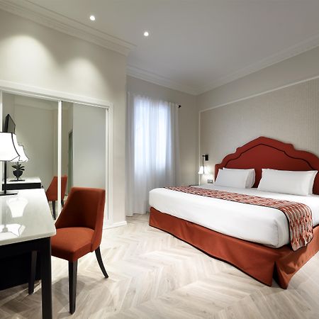 Eurostars Regina Hotel Seville Exterior photo