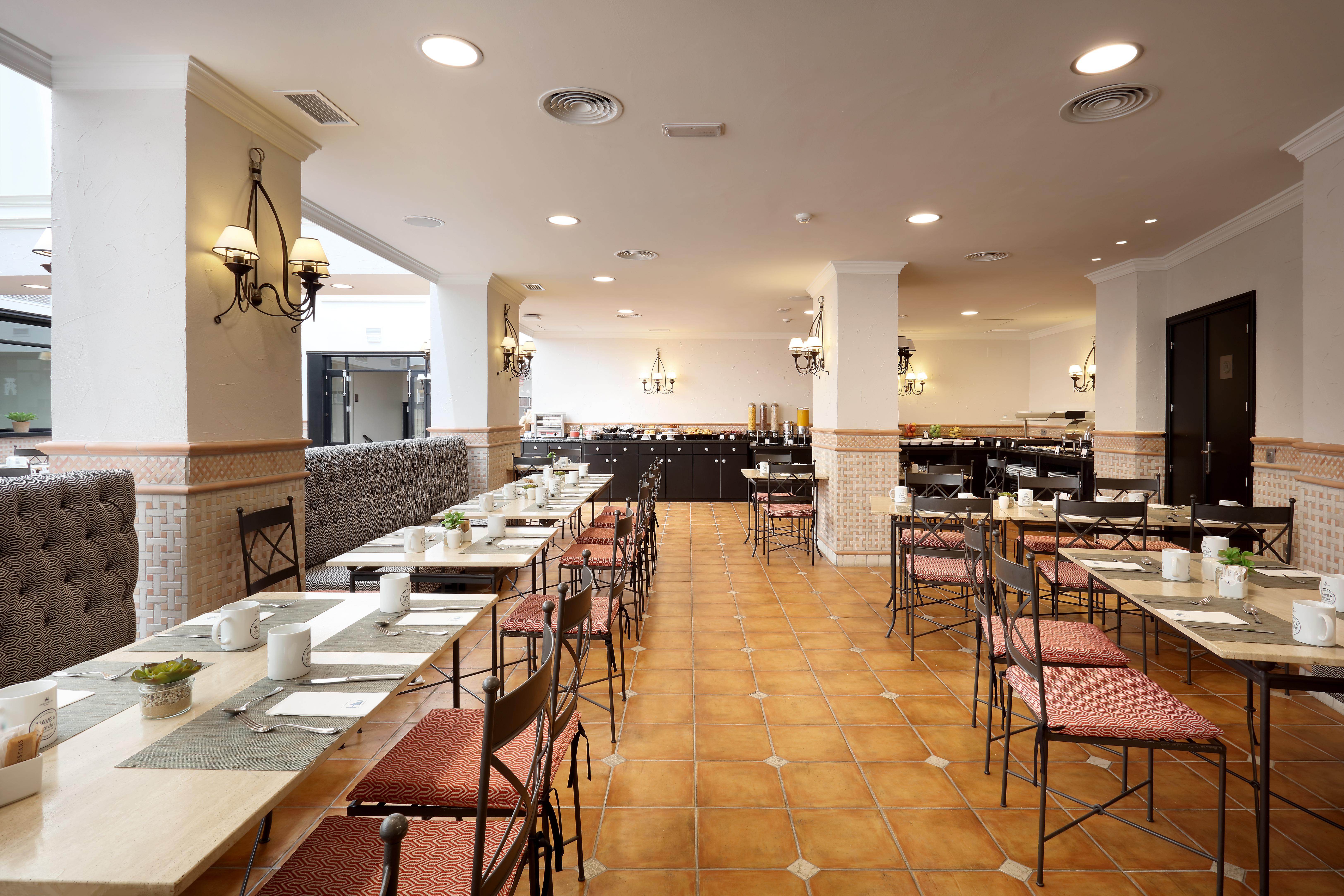 Eurostars Regina Hotel Seville Exterior photo