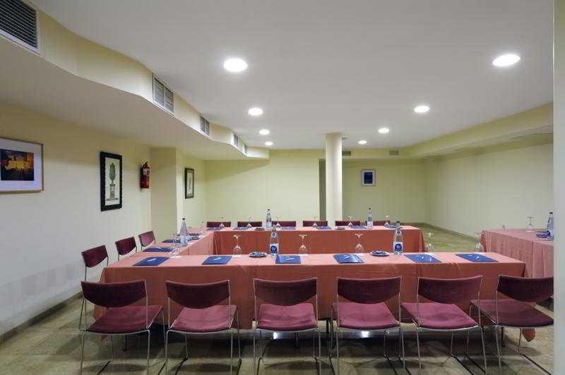 Eurostars Regina Hotel Seville Business photo